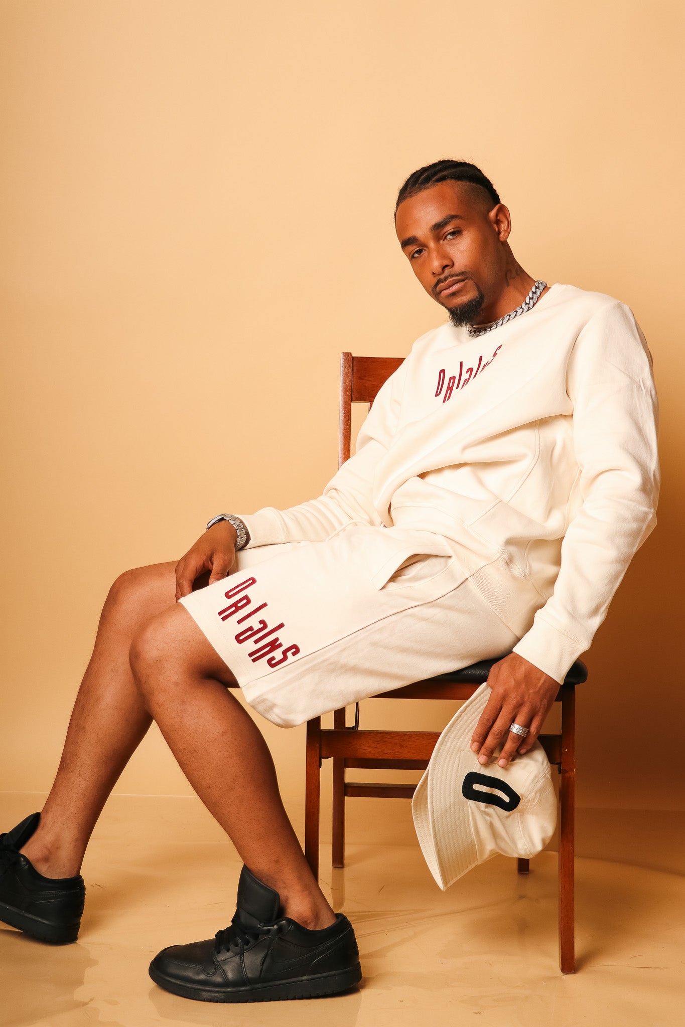 Origins Refined Short and Crewneck